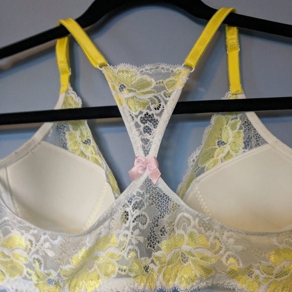 Bra - Picture 2 of 4